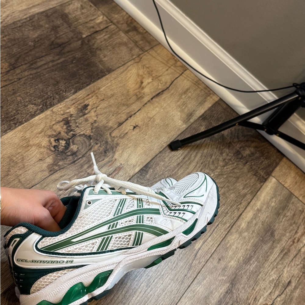 ASICS x ARITZIA Gel-Kayano 14 - Picture 2 of 6
